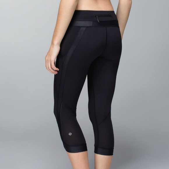 Women's Lululemon Chase Me Crop II Leggings, Black, Size 10 - Picture 2 of 13
